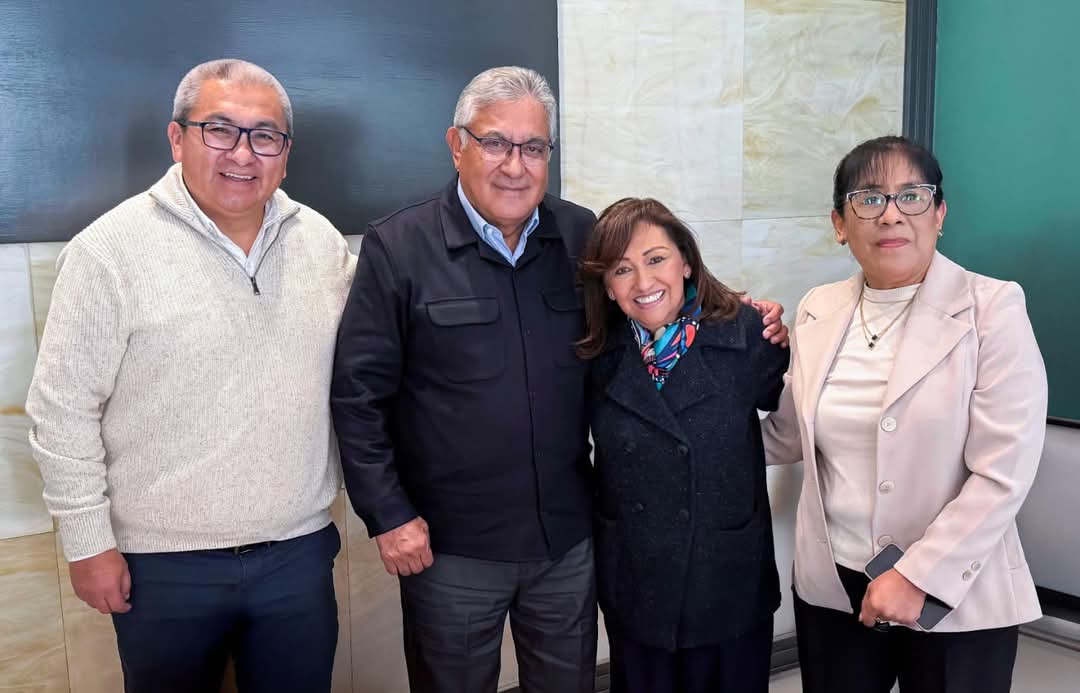 Se reúnen el secretario general del SNTE, la gobernadora y la secretaria general de la sección 55